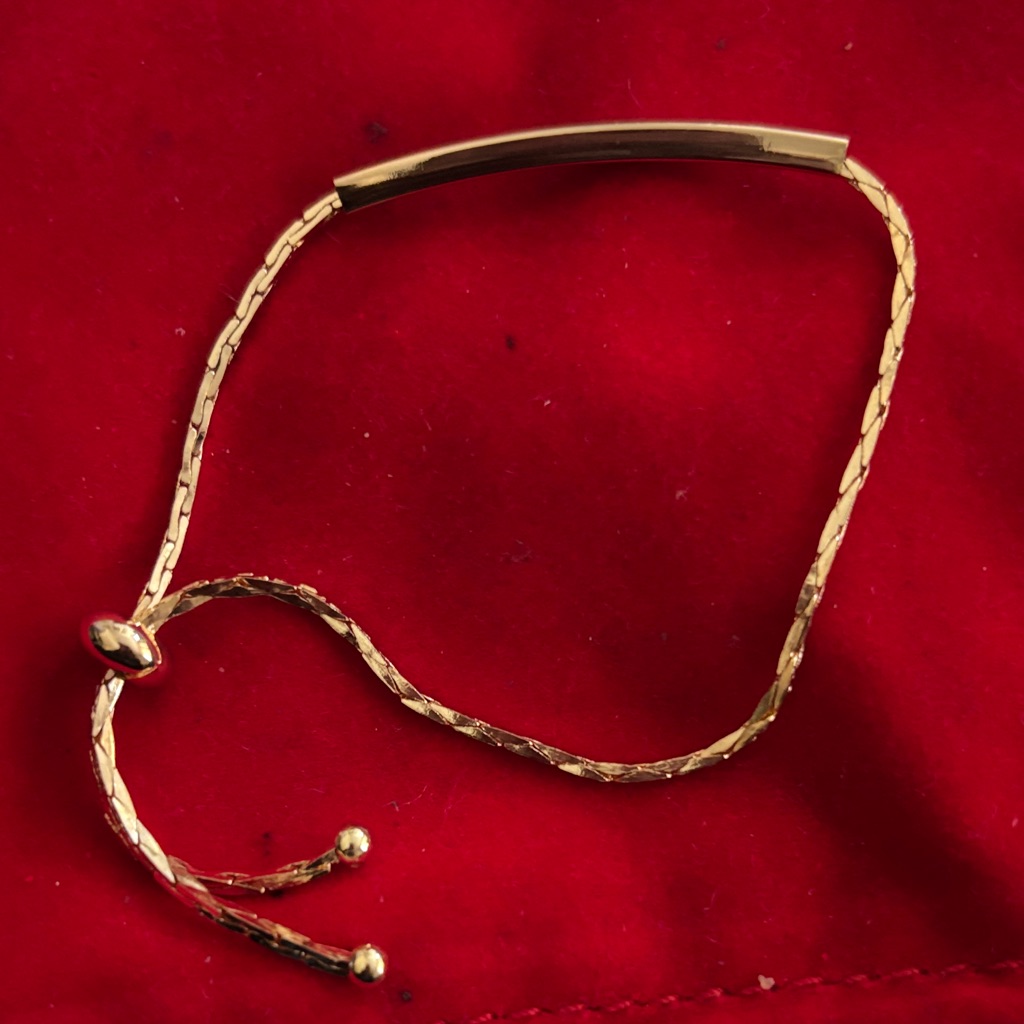 Elegant Gold-Tone Adjustable Bracelet